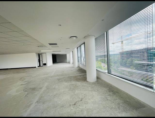 433M² OFFICE TO LET IN WATERFALL